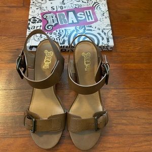 Brash size 9 cognac heels